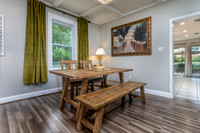 Dining2